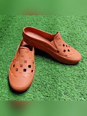 New Vans Slip-On Mule TRK Burnt Red Brick Sneakers Water Shoe Sandals Sz US 10